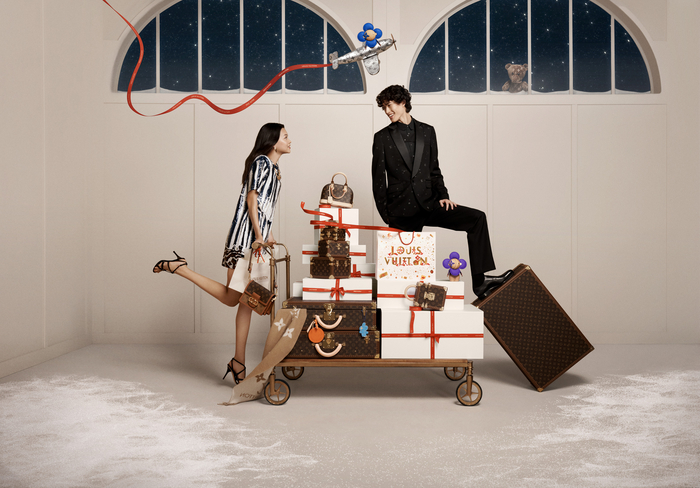 Cover 2023 Holiday Lv