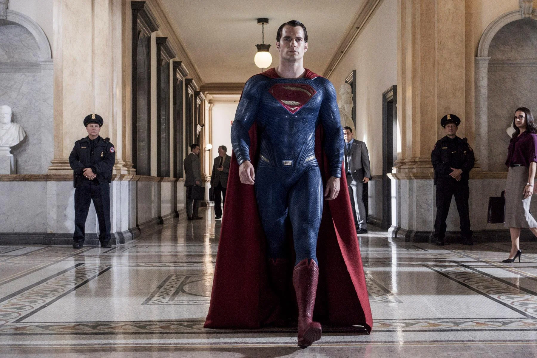 亨利卡維爾主演了《超人：鋼鐵英雄》後，正式走紅全球影壇。